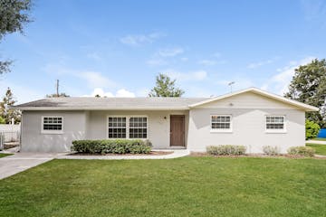 690 N WELLS ST APOPKA, FL 32712